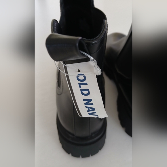 Old Navy Chunky Chelsea Black Jack Booties – Size 9.5 (New With Tags) - Picture 6 of 8